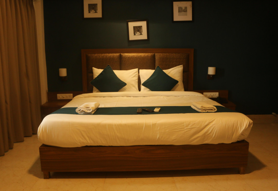 1 x Super Deluxe Room